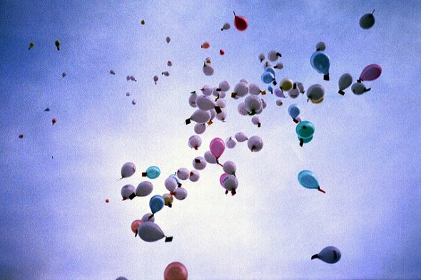 Balloon racing by Les Chatfield